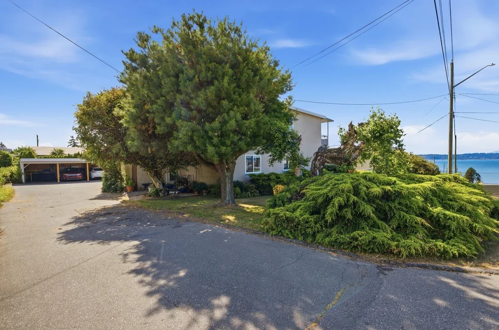 1 1040 PARKER STREET, White Rock BC V4B 4R7, White Rock BC — Residential for Sale — Photo 3 of 37