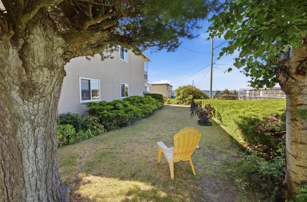 1 1040 PARKER STREET, White Rock BC V4B 4R7, White Rock BC — Residential for Sale — Photo 4 of 37