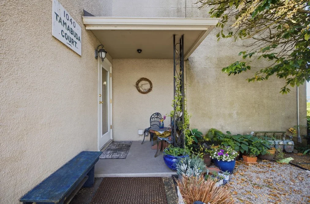 1 1040 PARKER STREET, White Rock BC V4B 4R7, White Rock BC — Residential for Sale — Photo 5 of 37