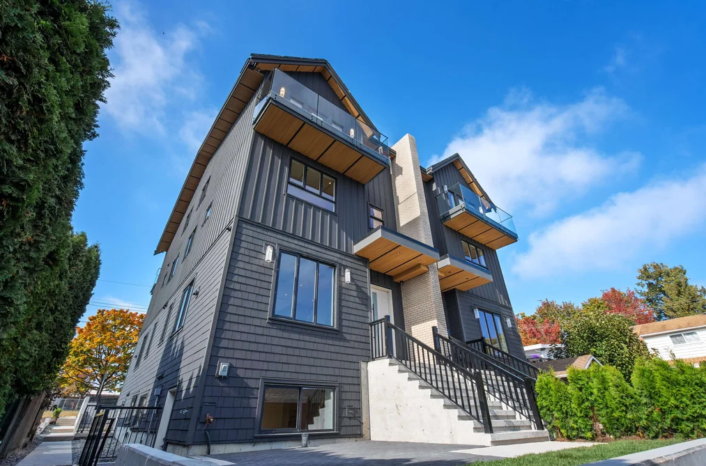 1060 Stratford Ave Unit 4, Burnaby, BC - MLS: R3175424