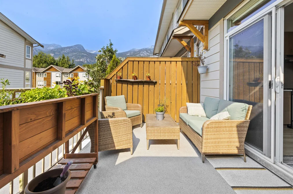 Townhouse for sale at 4 1188 Wilson Crescent Squamish British Columbia - MLS: R3159653
