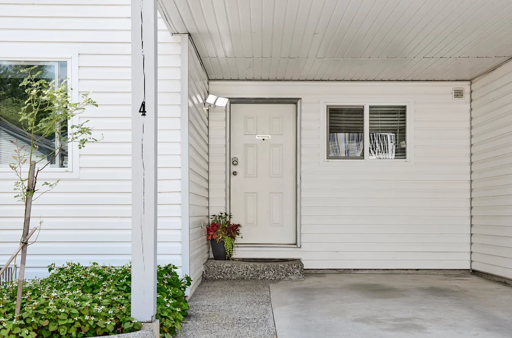 4-12070 207A Street, Maple Ridge, BC - Townhouse for Sale - Photo 3 of 35
