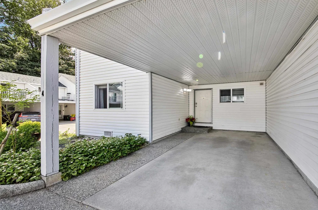 4-12070 207A Street, Maple Ridge, BC - Townhouse for Sale - Photo 4 of 35