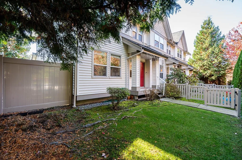 4-1260 Riverside Drive, Port Coquitlam, BC - Townhouse for Sale - Photo 2 of 36 4-1260 Riverside Drive, Port Coquitlam, BC - Townhouse for Sale - Photo 2 of 36