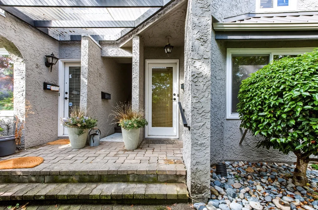 Townhouse for sale at 4 15971 Marine Drive White Rock British Columbia - MLS: R3163428