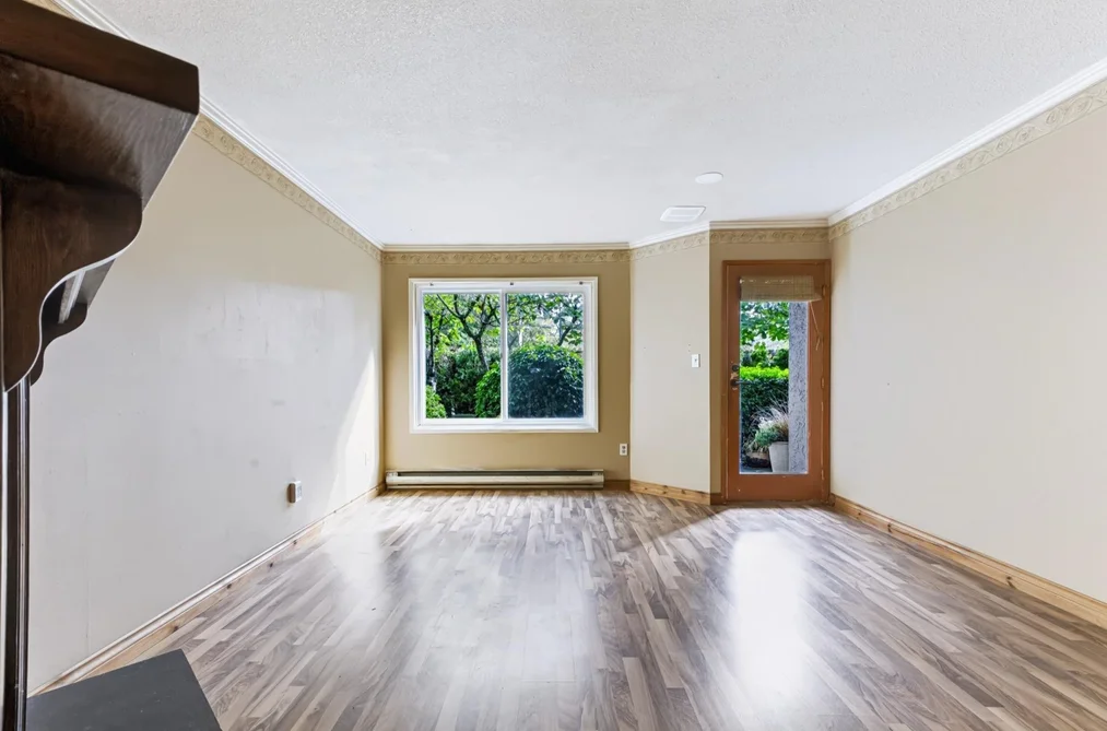 4-15971 Marine Drive, White Rock, BC - Townhouse for Sale - Photo 2 of 11
