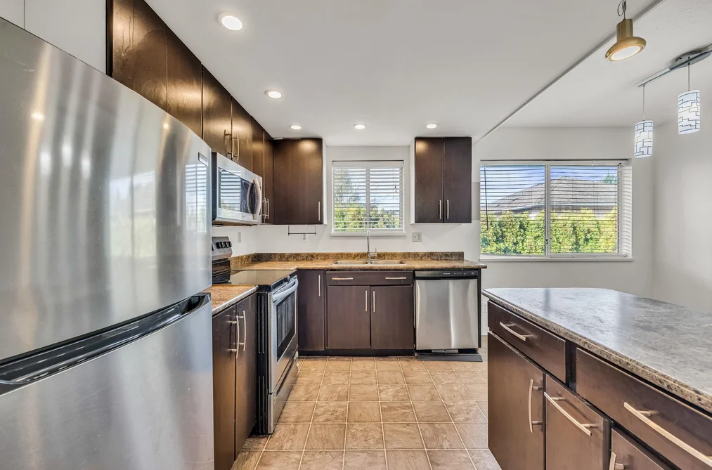 Townhouse for sale at 4 19690 56 Avenue Langley British Columbia - MLS: R3088381