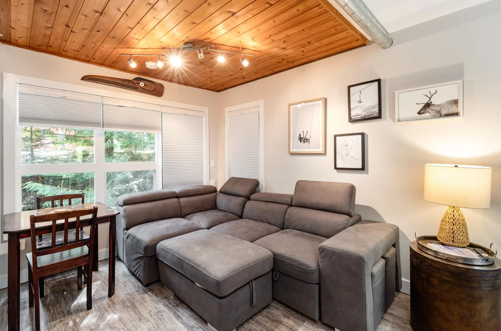 4 2028 INNSBRUCK DRIVE, Whistler BC V8E 0B5, Whistler BC — Residential for Sale - Photo 6