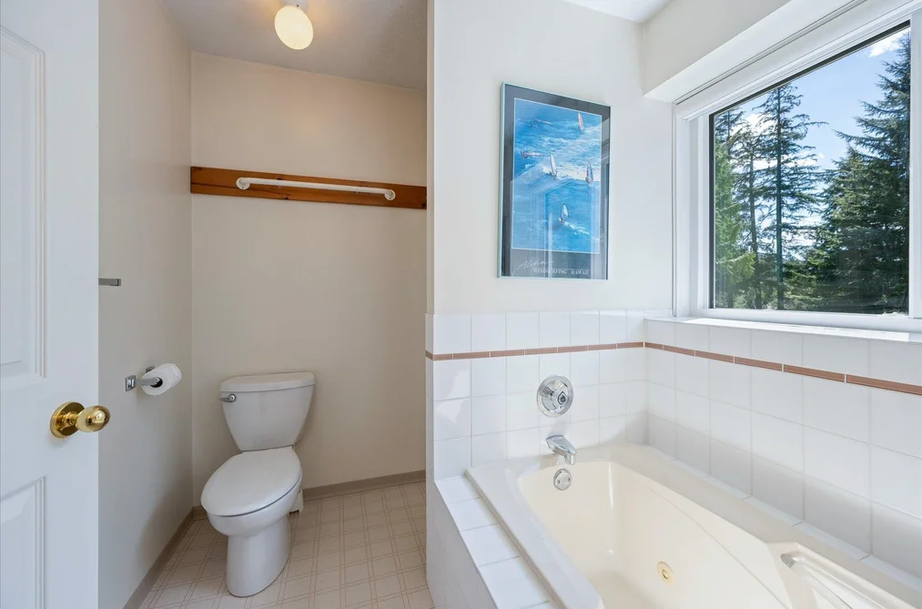4 2100 EVA LAKE ROAD, Whistler BC V8E 0A6, Whistler BC — Residential for Sale — Photo 18 of 31