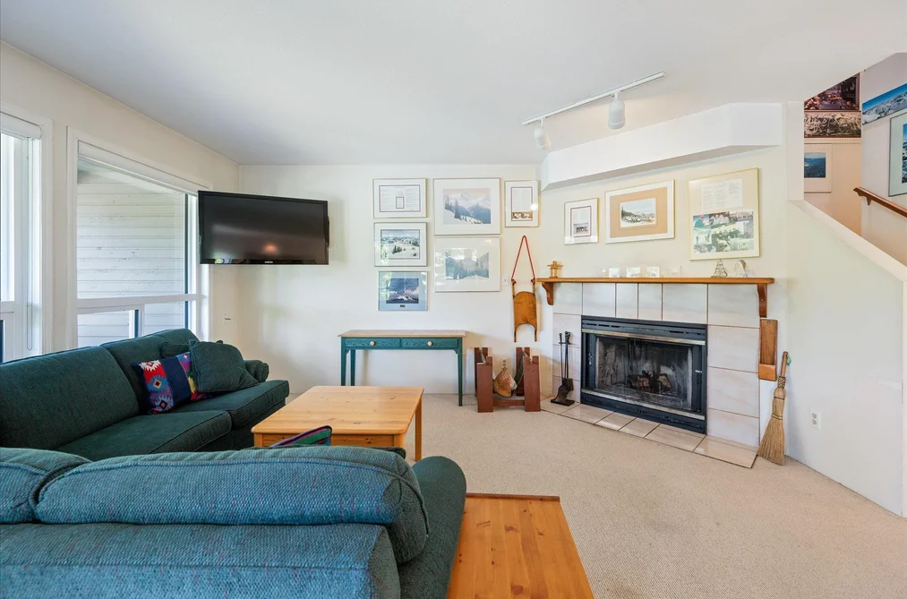 4 2100 EVA LAKE ROAD, Whistler BC V8E 0A6, Whistler BC — Residential for Sale — Photo 3 of 31