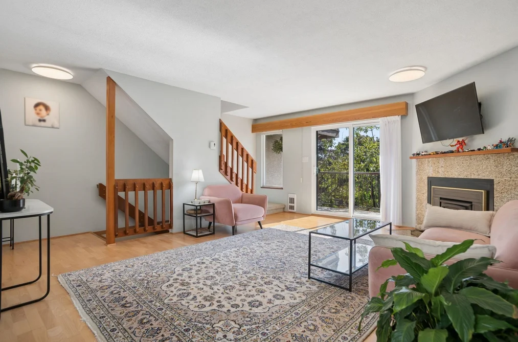 Townhouse for sale at 4 220 W 16th Street North Vancouver British Columbia - MLS: R3152064