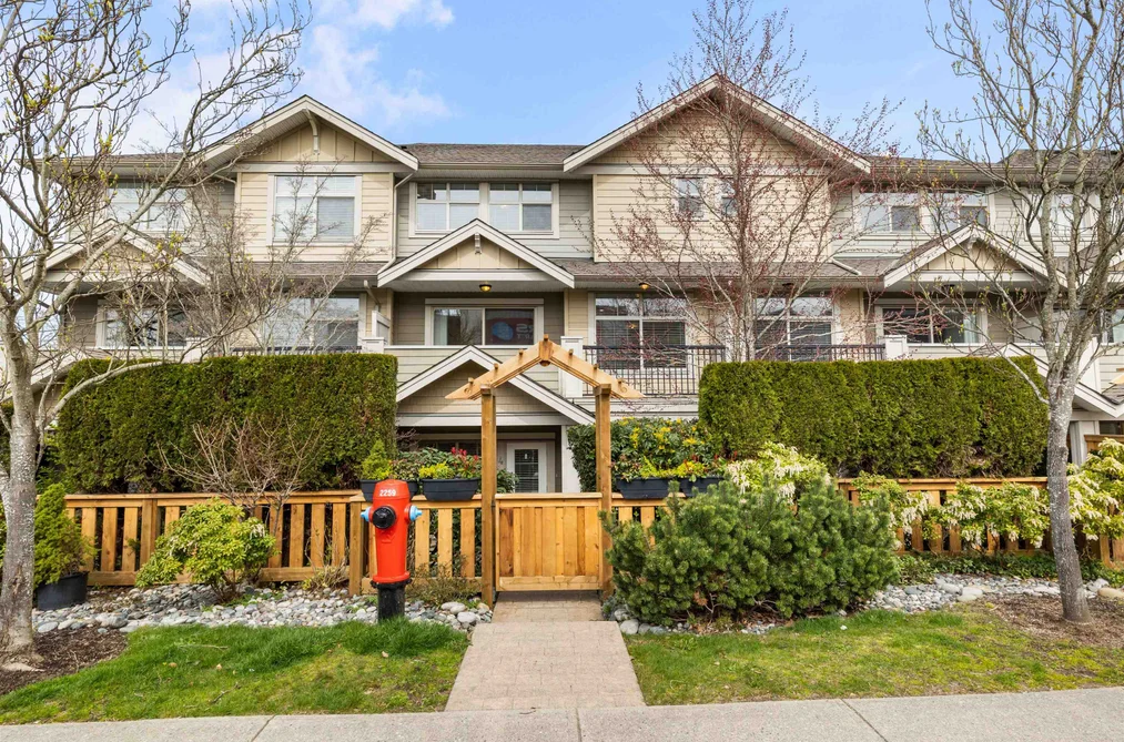 Townhouse for sale at 4 22225 50 Avenue Langley British Columbia - MLS: R3157582