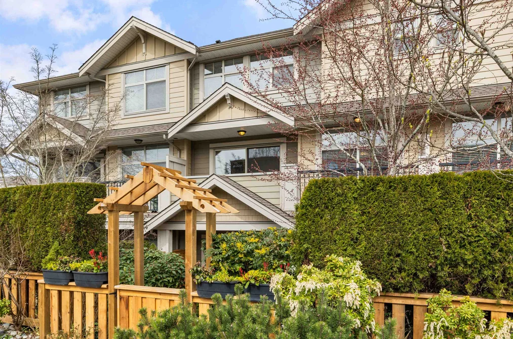 4 22225 50 AVENUE, Langley BC V2Y 0G7, Langley BC — Residential for Sale - Photo 2