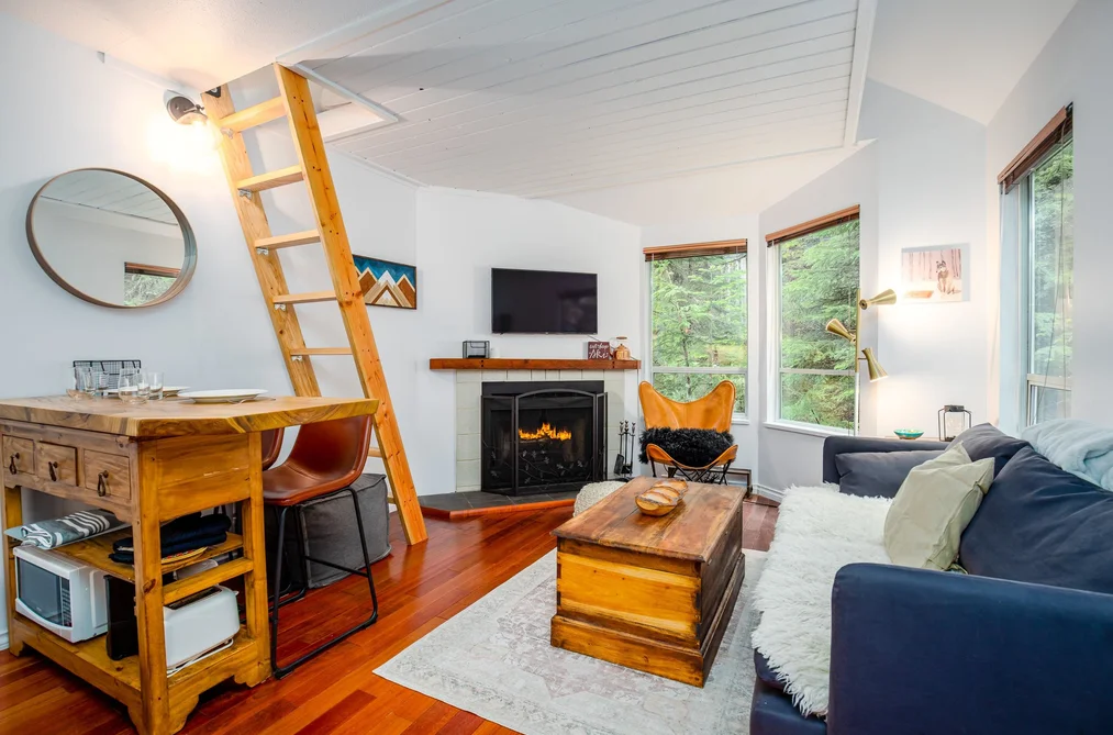 Townhouse for sale at 4 2247 Sapporo Drive Whistler British Columbia - MLS: R3159689