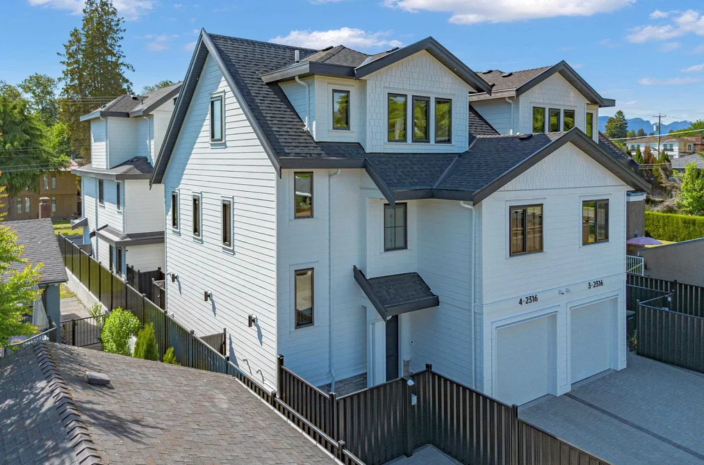 Half Duplex for sale at 4 2316 Cliff Avenue Burnaby British Columbia - MLS: R3149661