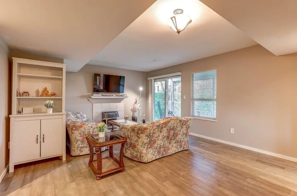 4 32311 MCRAE AVENUE, Mission BC V2V 4X7, Mission BC — Residential for Sale - Photo 2