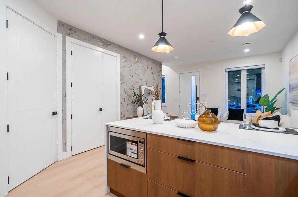 4-3638 Normandy Drive, Vancouver, BC - Half Duplex for Sale - Photo 10 of 32 4-3638 Normandy Drive, Vancouver, BC - Half Duplex for Sale - Photo 10 of 32