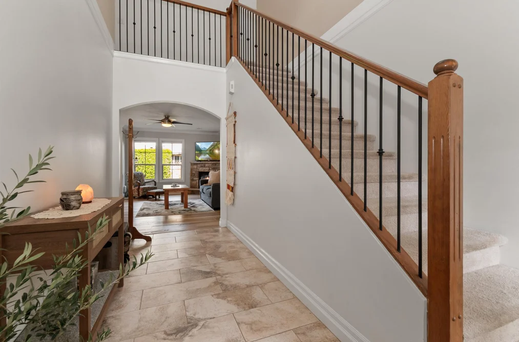 4-44523 McLaren Drive, Chilliwack, BC - Townhouse for Sale - Photo 3 of 25 4-44523 McLaren Drive, Chilliwack, BC - Townhouse for Sale - Photo 3 of 25