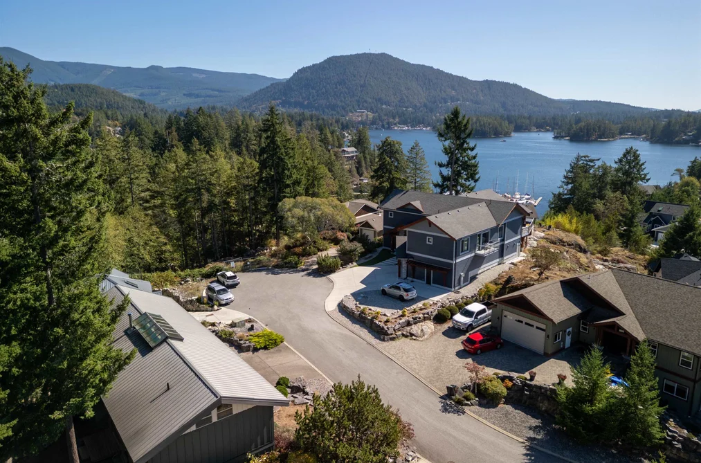House for sale at 4 4622 Sinclair Bay Road Garden Bay British Columbia - MLS: R3167763