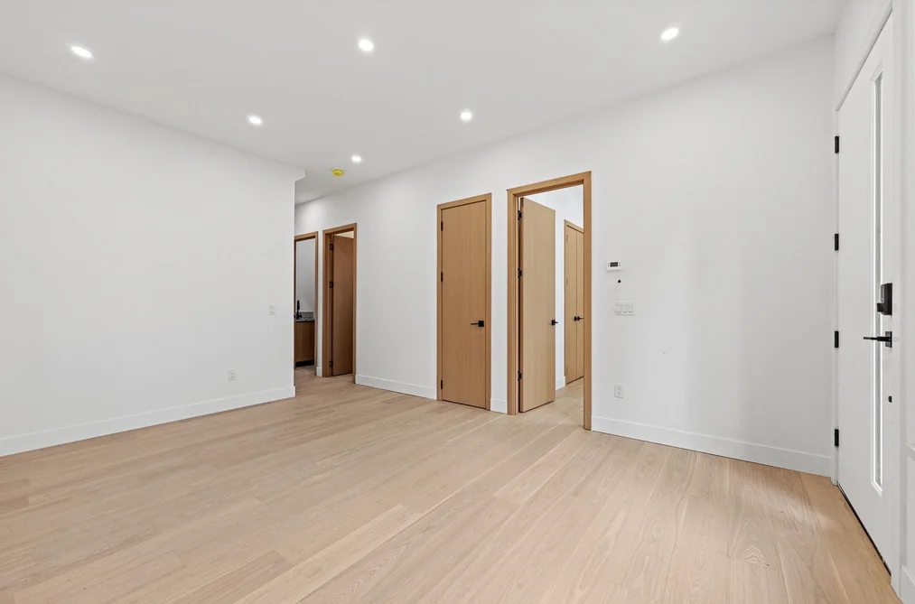 4 5091 BUXTON STREET, Burnaby BC V5H 1J7, Burnaby BC — Residential for Sale - Photo 4