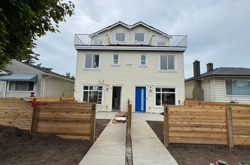 Half Duplex for sale at 4 5779 Clarendon Street Vancouver British Columbia - MLS: R3131990