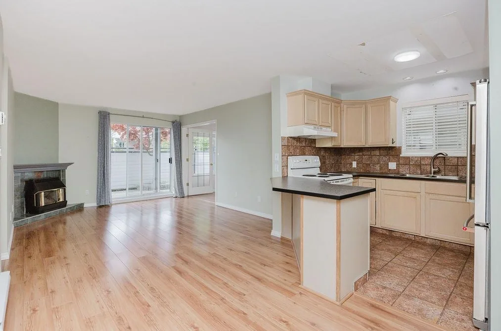 Condo for sale at 4 689 Park Road Gibsons British Columbia - MLS: R3121822