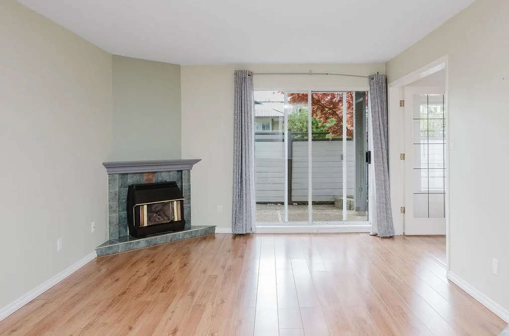 4 689 PARK ROAD, Gibsons BC V0N 1V7, Gibsons BC — Residential for Sale - Photo 2
