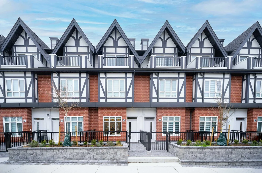 6988 Griffiths Ave Unit 4, Burnaby, BC - MLS: R3172966