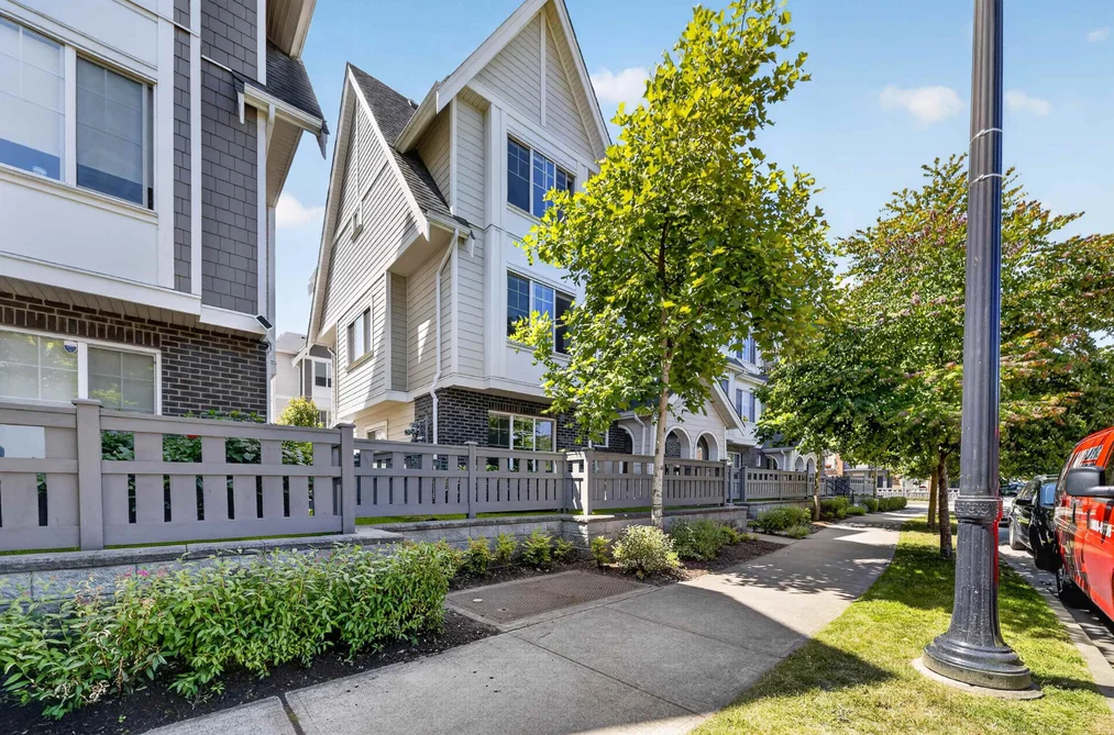 4 7180 LECHOW STREET, Richmond, BC — Residential for Sale — Photo 3 of 38