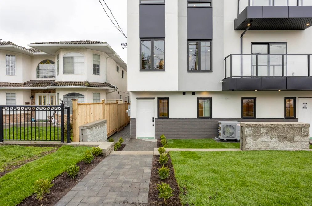 4 7353 12TH AVE, Burnaby BC V3N 2J8, Burnaby BC — Residential for Sale - Photo 3