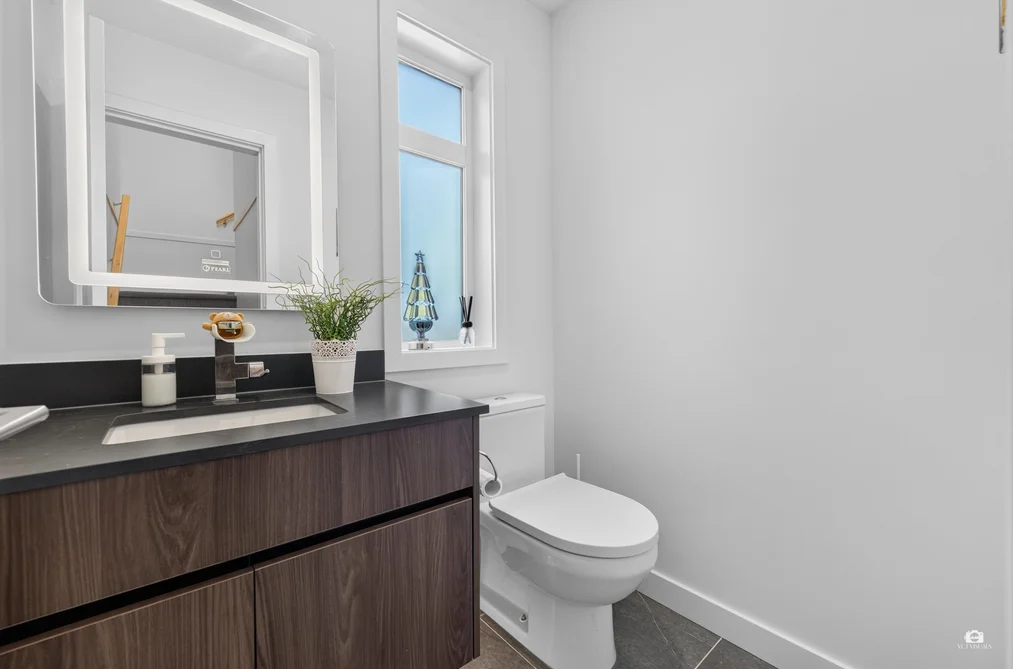 4-7580 No. 1 Road, Richmond, BC - Townhouse for Sale - Photo 13 of 25 4-7580 No. 1 Road, Richmond, BC - Townhouse for Sale - Photo 13 of 25