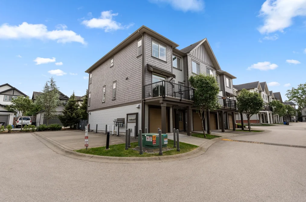 4 8217 204B STREET, Langley BC V2Y 0V6, Langley BC — Residential for Sale - Photo 2
