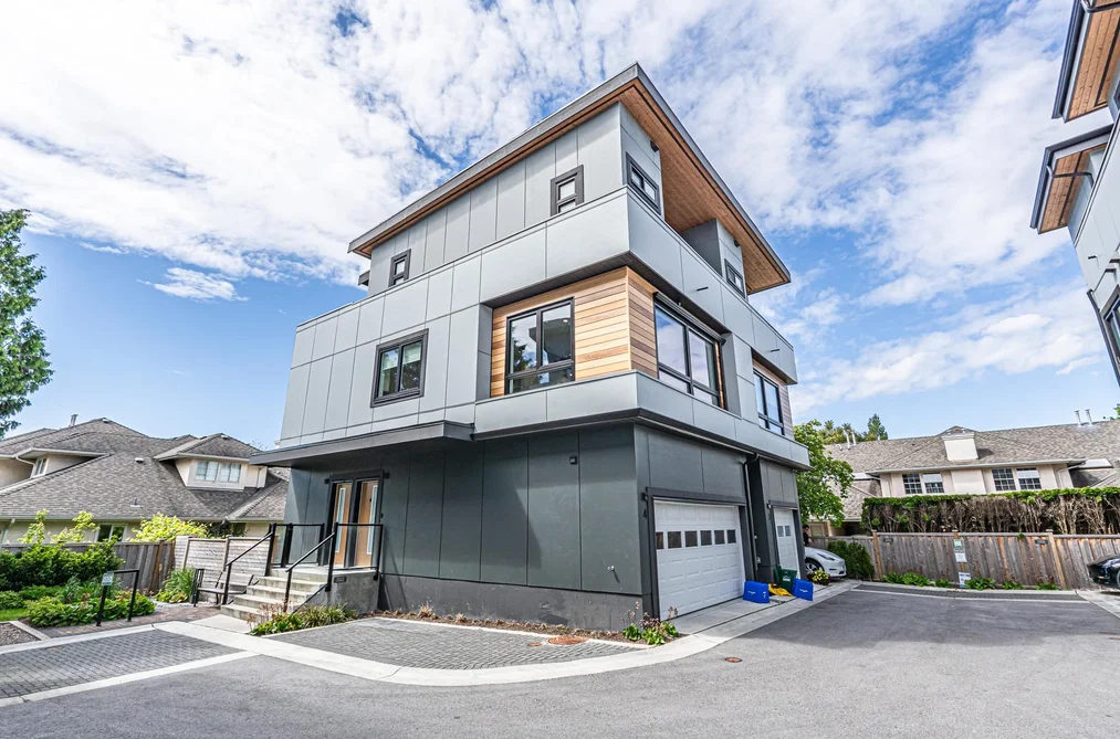 Townhouse for sale at 4 9099 No. 2 Road Richmond British Columbia - MLS: R3107628