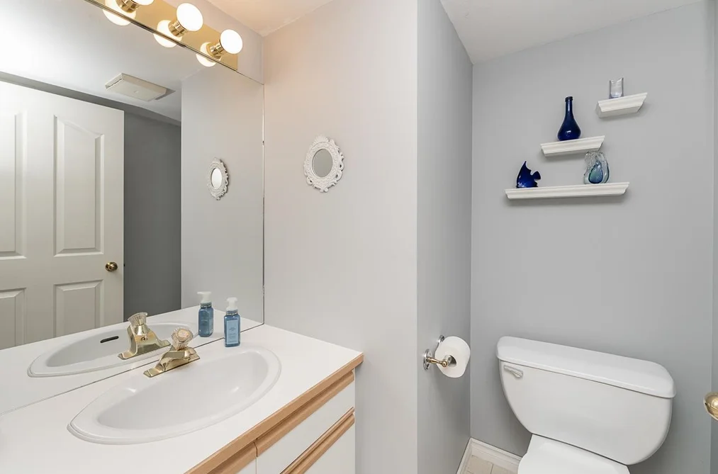 4-9727 152B Street, Surrey, BC - Townhouse for Sale - Photo 19 of 38 4-9727 152B Street, Surrey, BC - Townhouse for Sale - Photo 19 of 38