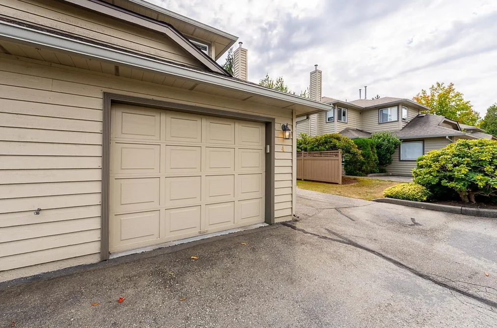 4-9727 152B Street, Surrey, BC - Townhouse for Sale - Photo 3 of 38 4-9727 152B Street, Surrey, BC - Townhouse for Sale - Photo 3 of 38