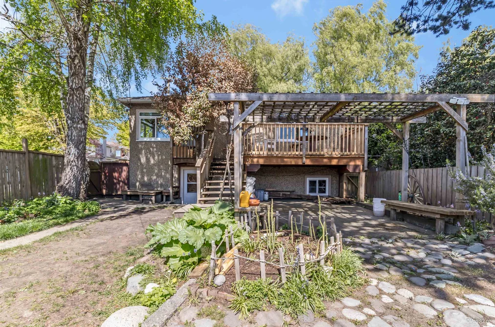 4 E 46TH AVENUE, Vancouver BC V5W 1Z1, Vancouver BC — Residential for Sale — Photo 12 of 32
