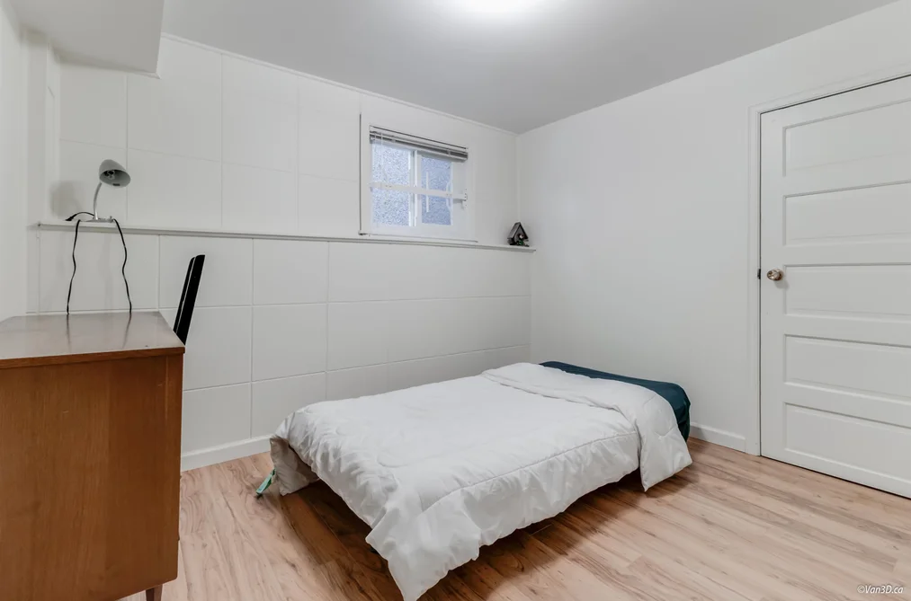 4 E 46TH AVENUE, Vancouver BC V5W 1Z1, Vancouver BC — Residential for Sale — Photo 25 of 32