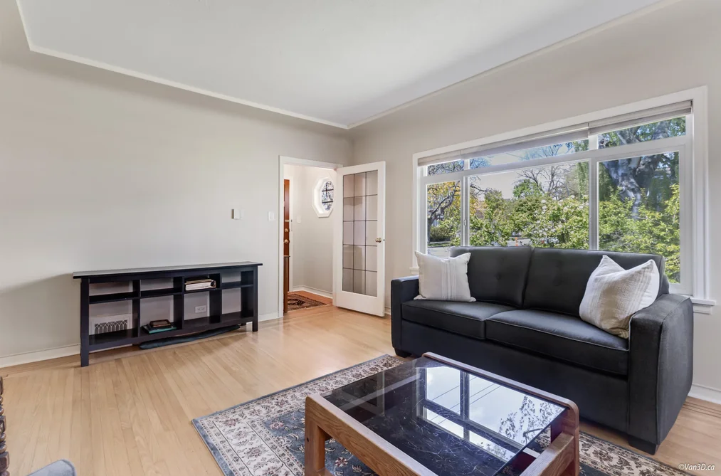4 E 46TH AVENUE, Vancouver BC V5W 1Z1, Vancouver BC — Residential for Sale — Photo 3 of 32