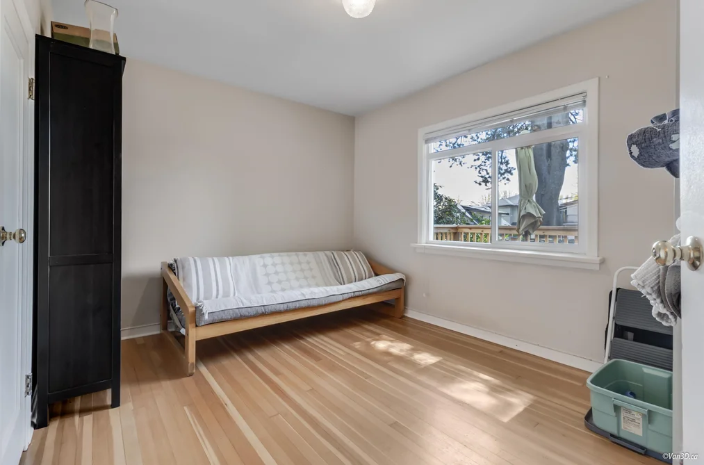 4 E 46TH AVENUE, Vancouver BC V5W 1Z1, Vancouver BC — Residential for Sale — Photo 7 of 32