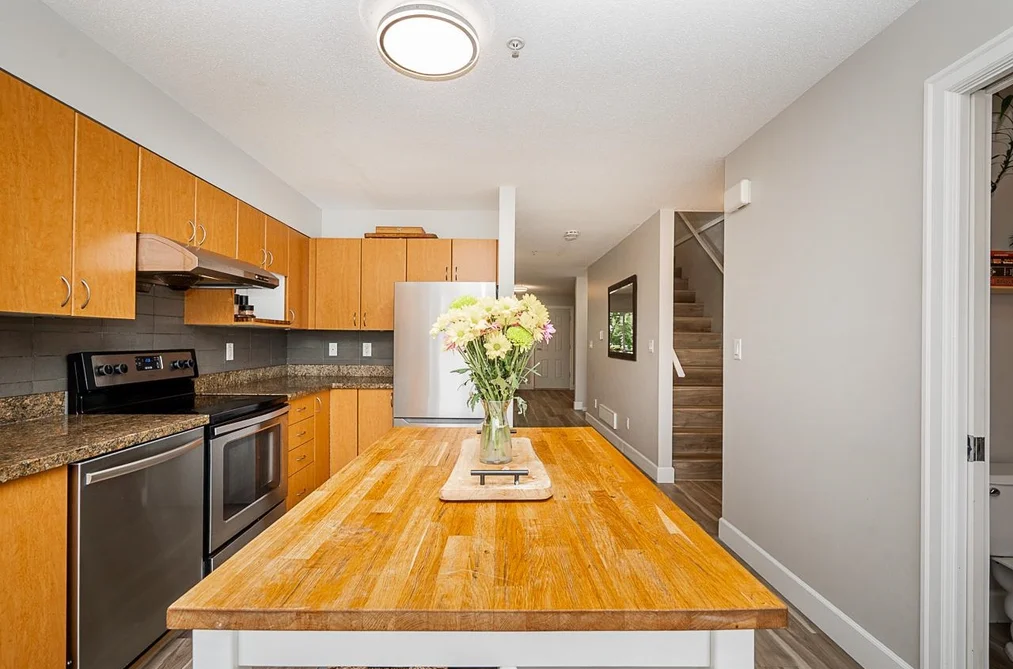 40-1268 Riverside Drive, Port Coquitlam, BC - Townhouse for Sale - Photo 10 of 40 40-1268 Riverside Drive, Port Coquitlam, BC - Townhouse for Sale - Photo 10 of 40