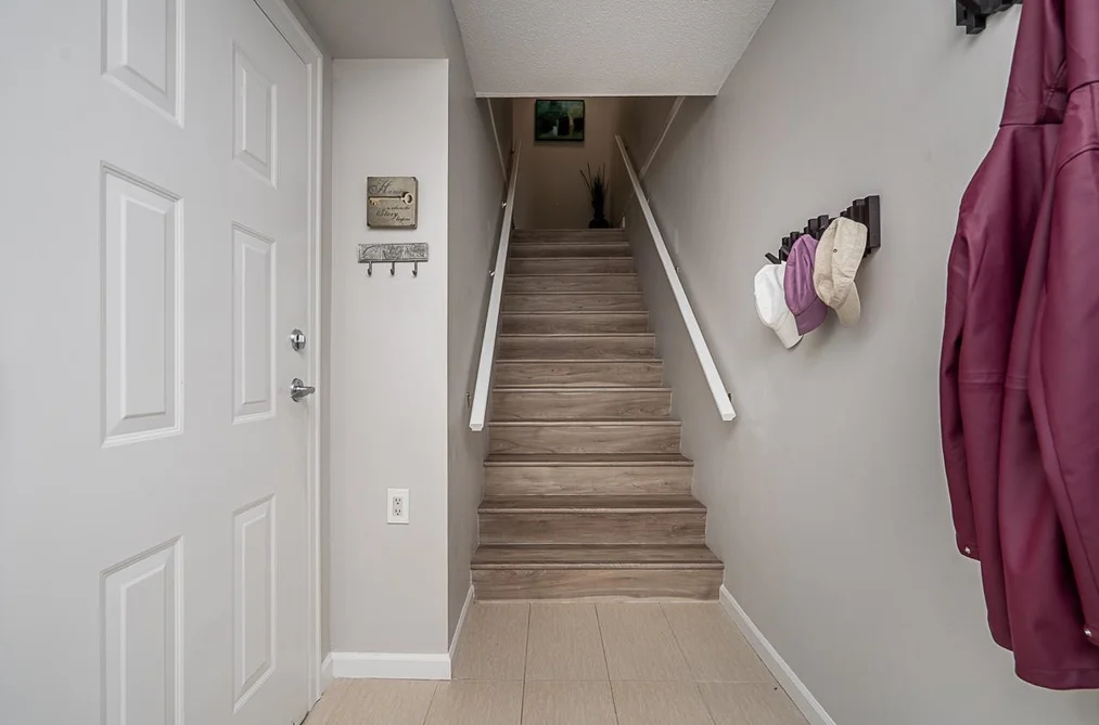 40-1268 Riverside Drive, Port Coquitlam, BC - Townhouse for Sale - Photo 2 of 40 40-1268 Riverside Drive, Port Coquitlam, BC - Townhouse for Sale - Photo 2 of 40