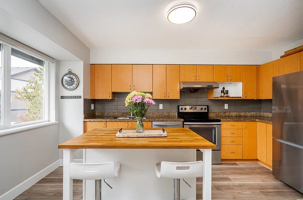 40-1268 Riverside Drive, Port Coquitlam, BC - Townhouse for Sale - Photo 9 of 40 40-1268 Riverside Drive, Port Coquitlam, BC - Townhouse for Sale - Photo 9 of 40