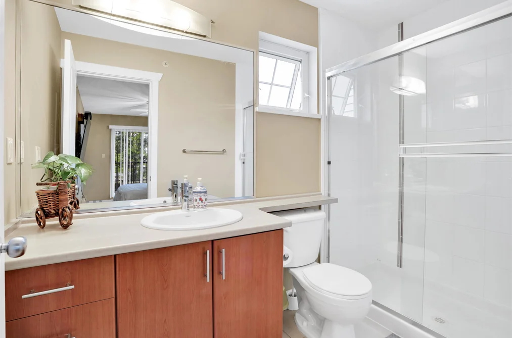 40-13239 Old Yale Road, Surrey, BC - Townhouse for Sale - Photo 20 of 28 40-13239 Old Yale Road, Surrey, BC - Townhouse for Sale - Photo 20 of 28