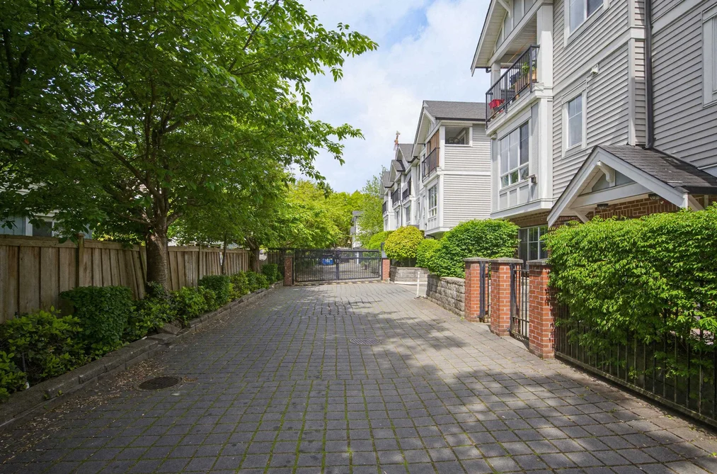 40 13239 OLD YALE ROAD, Surrey BC V3T 3C5, Surrey BC — Residential for Sale - Photo 4