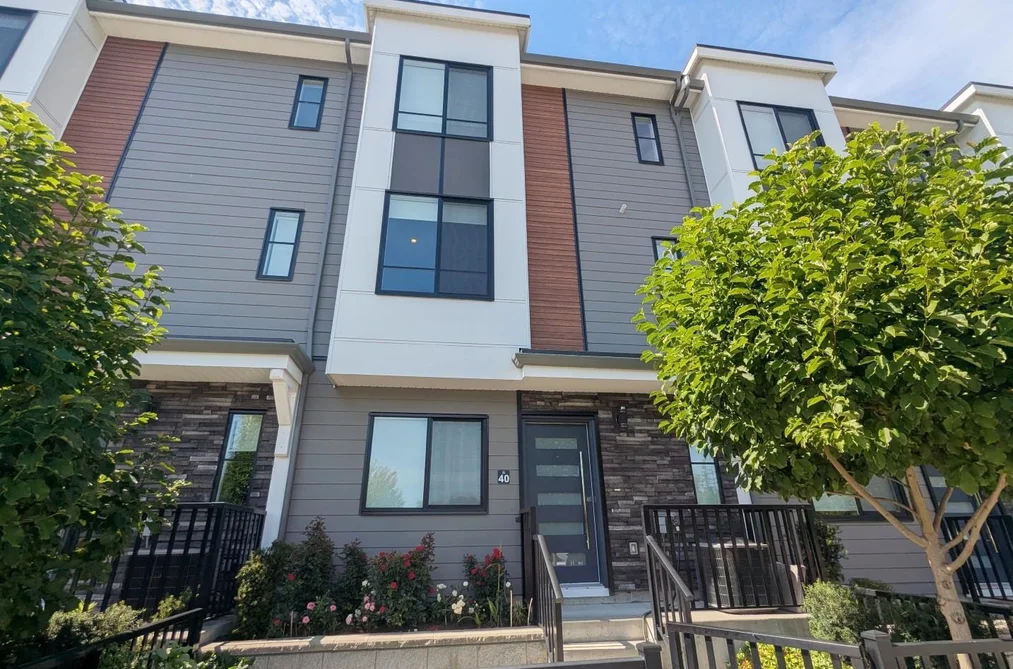 Townhouse for sale at 40 1639 162 Street Surrey British Columbia - MLS: R3160648