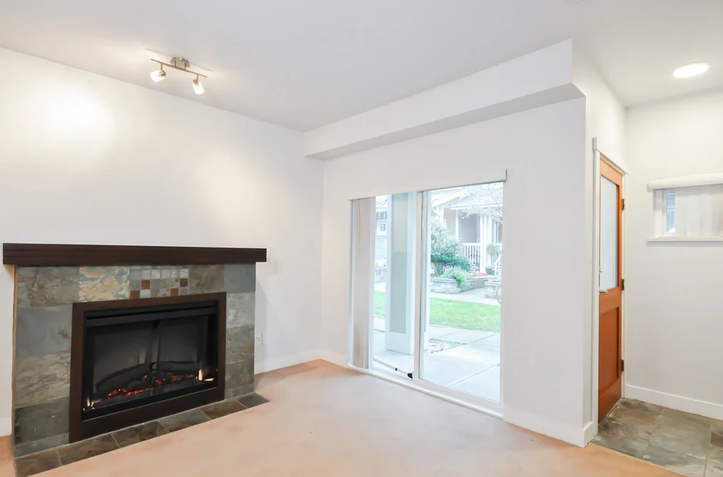 40 7388 MACPHERSON AVENUE, Burnaby BC V5J 0A1, Burnaby BC — Residential for Sale — Photo 10 of 24