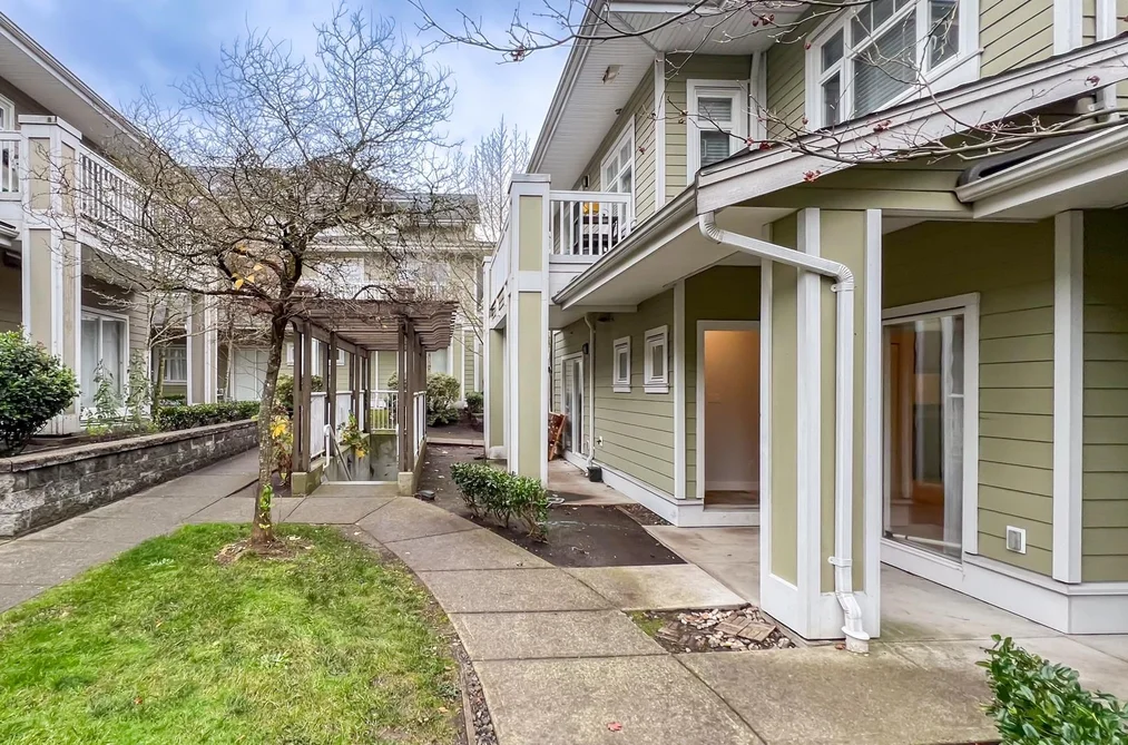 40 7388 MACPHERSON AVENUE, Burnaby BC V5J 0A1, Burnaby BC — Residential for Sale — Photo 4 of 24
