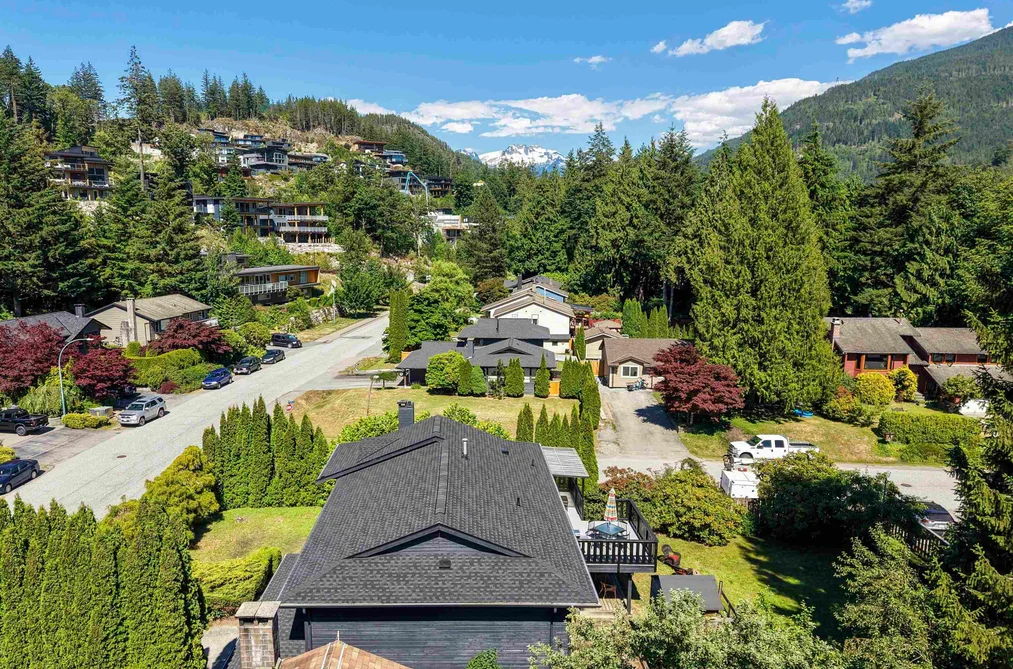 40011 PLATEAU DRIVE, Squamish, BC — Residential for Sale — Photo 33 of 39