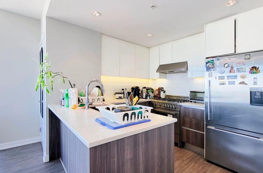 4003 4900 LENNOX LANE, Burnaby BC V5H 0G9, Burnaby BC — Residential for Sale - Photo 2