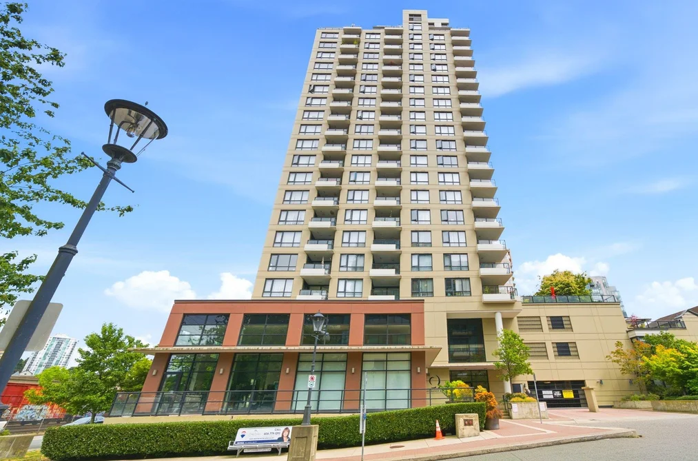 401 1 RENAISSANCE SQUARE, New Westminster BC V3M 0B6, New Westminster BC — Residential for Sale — Photo 33 of 37
